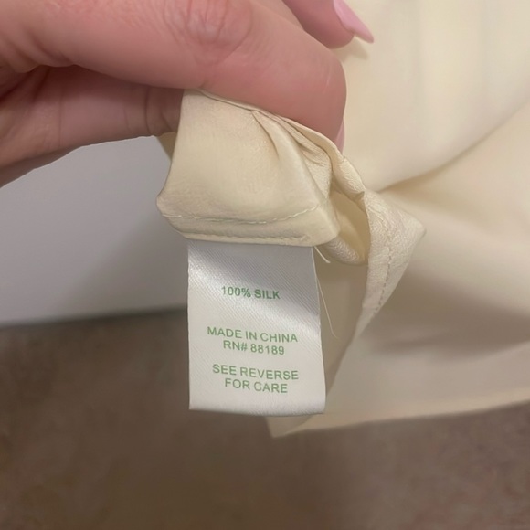 Lilly Pulitzer Yellow Button Up Tie Blouse Size XS - Picture 7 of 7